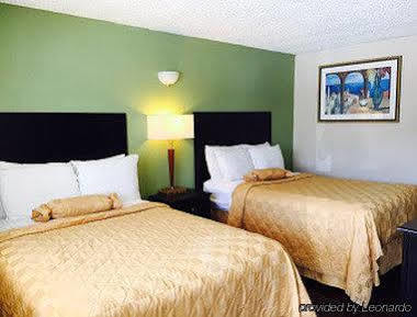 Executive Inn & Kitchenette Suites-Eagle Pass Ngoại thất bức ảnh