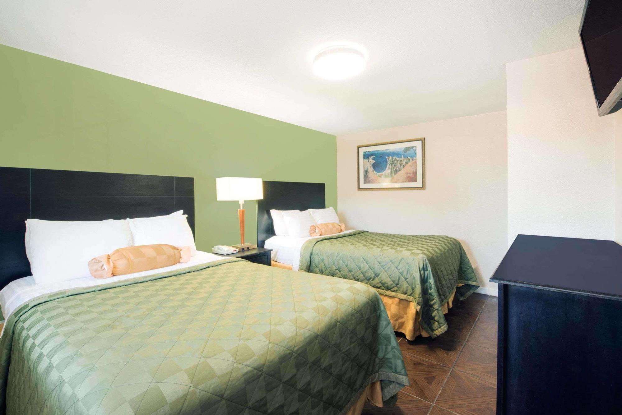 Executive Inn & Kitchenette Suites-Eagle Pass Ngoại thất bức ảnh